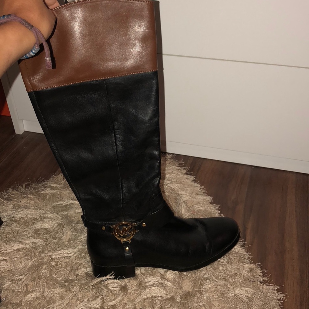Micheal Kors boots